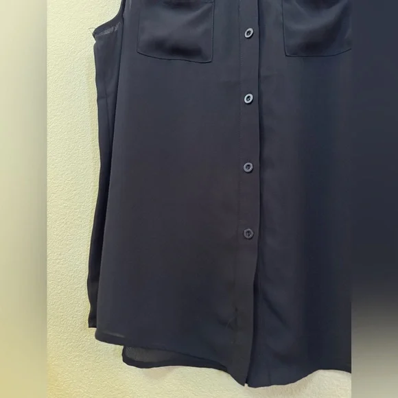 Wet Seal Sheer Sleeveless Button Down Top - Picture 5 of 7